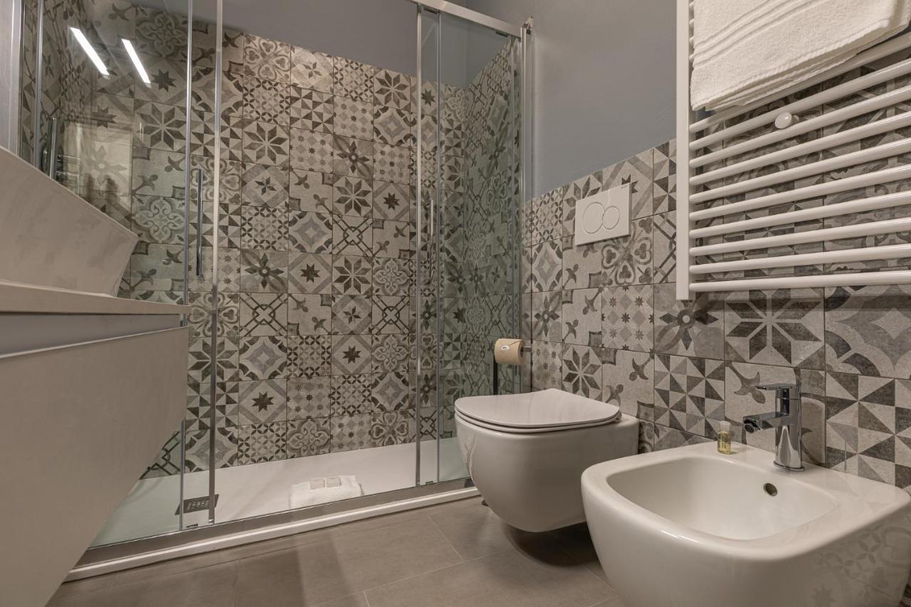 BePlace Garibaldi Suites Milan Bagian luar foto