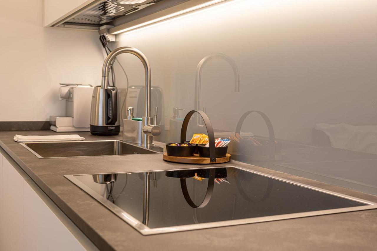 BePlace Garibaldi Suites Milan Bagian luar foto